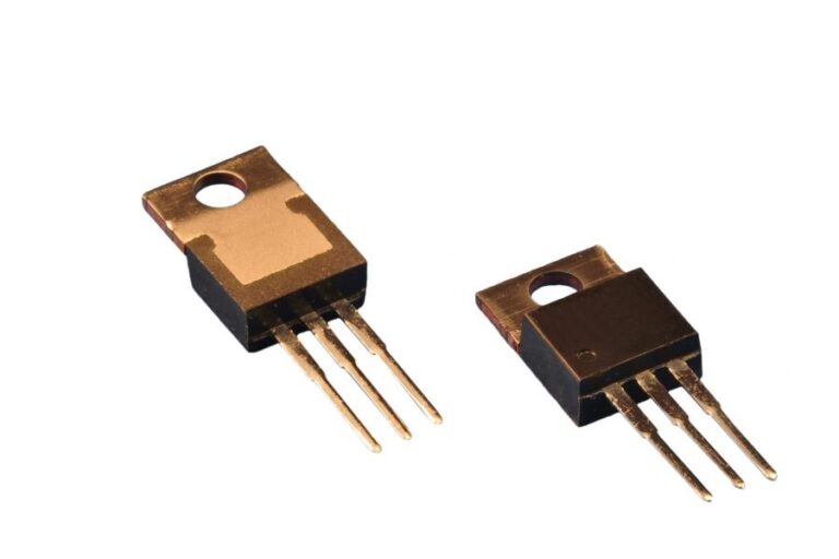 Mengenal Transistor TIP127